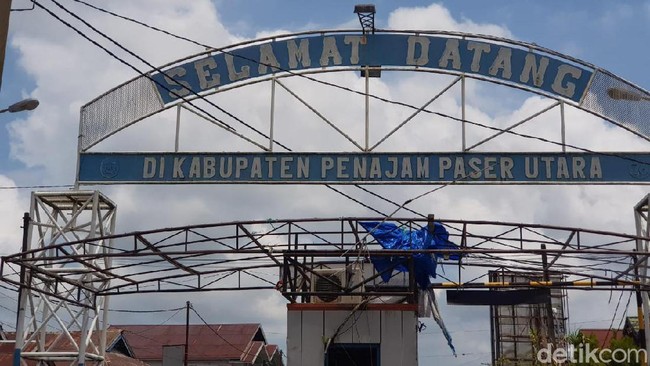 Menuju Ibu Kota Baru, Naik Pesawat hingga Kapal Cepat
