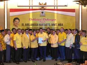 32 DPD II Partai Golkar Dukung Airlangga Jadi Ketum Partai
