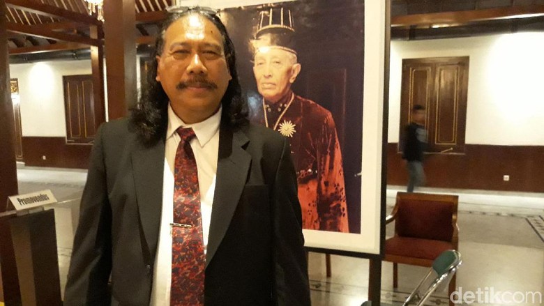 Cerita Pakubuwono XII, Akhir Masa Keraton Surakarta
