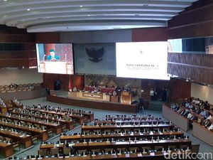 Sempat Ditunda, DPR Sahkan RUU Sumber Daya Air