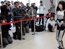 Deretan Robot Cantik dari Sophia sampai Jia Jia