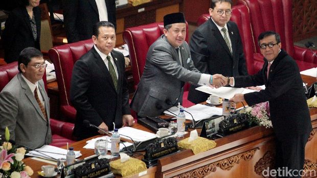 UU KPK tetap disahkan di tengah ramainya penolakan publik