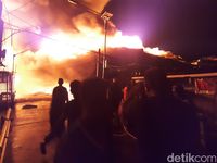 Kebakaran hebat di Asmat dini hari tadi