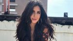 Penampilan Seksi Katrina Kaif dengan Dress Merah