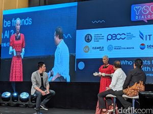 Robot Sophia Diajak Kencan Oleh Menkominfo