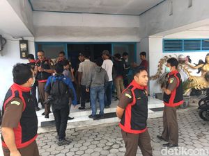 Kejari Mojokerto Geledah Kantor Dinas Pertanian, Ungkap Korupsi Proyek Irigasi