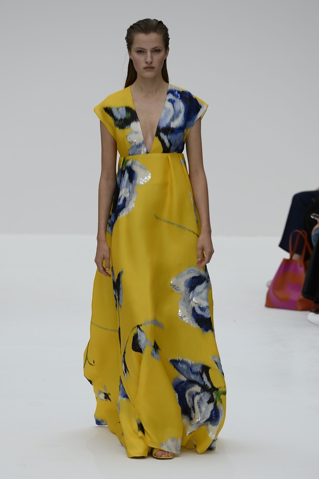 Fashion show koleksi busana terbaru Carolina Herera yang diperagakan di New York Fashion Week Spring 2020, Garden of the Battery, New York. Senin (9/9/2019). Photo by Fernanda Calfat/Getty Images