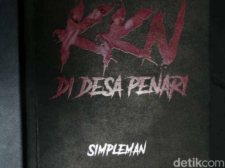 Ini Loh yang Bikin Novel KKN di Desa Penari Menarik Ini Loh yang Bikin Novel KKN di Desa Penari Menarik