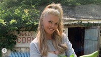 Pada masa recoverynya, ia pun digantikan oleh sang putri, Sailor Brinkley Cook. Dok. Instagram/christiebrinkley