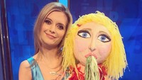 Beragam cacian seperti Nazi, ungkapan rasis, hingga kata-kata kotor lainnya kerap dilontarkan netizen kepadanya. Dok. Instagram/rachelrileyrr