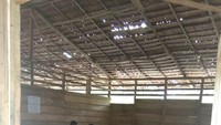 Kalau hujan turun maka kegiatan belajar mengajar menjadi terganggu. Kadang-kadang anak sekolah libur kalau hujan. Gimana mau belajar? kata Ketua Komite SMA Negeri 3 Huruna, Yurisman Laia, kepada detikcom, dihubungi terpisah. (Dok Yurisman Laia/SMA N 3 Huruna)