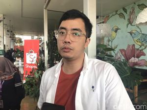 Jadi Aktor Sekaligus Pebisnis, Dennis Adhiswara Tak Kenal Tanggal Merah