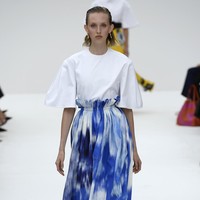 Fashion show koleksi busana terbaru Carolina Herera yang diperagakan di New York Fashion Week Spring 2020, Garden of the Battery, New York. Senin (9/9/2019). Photo by Fernanda Calfat/Getty Images