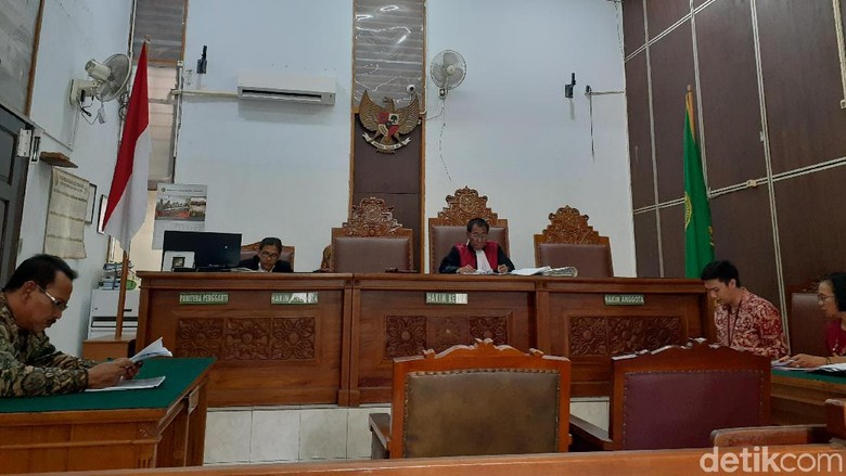 KPK Minta Hakim Tolak Gugatan MAKI soal Kasus Century KPK Minta Hakim Tolak Gugatan MAKI soal Kasus Century