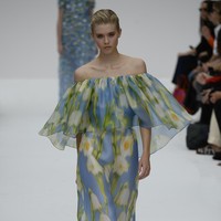 Fashion show koleksi busana terbaru Carolina Herera yang diperagakan di New York Fashion Week Spring 2020, Garden of the Battery, New York. Senin (9/9/2019). Photo by Fernanda Calfat/Getty Images