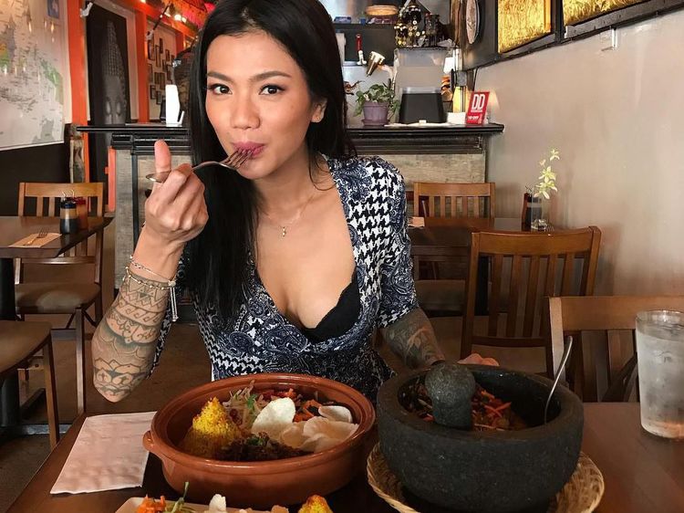 Kulineran Tiga Setia Gara, Wanita yang Diduga Alami KDRT di Amerika