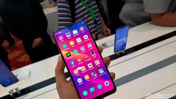 Layarnya berukuran 6,5 inch dengan resolusi HD+ Foto: Adi Fida Rahman/detikINET