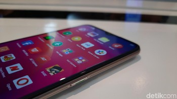 Demikian baterainya juga 5.000 mAh. Foto: Adi Fida Rahman/detikINET