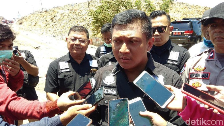Olah TKP Kebakaran TPA Antang Makassar, Polisi Bakal Periksa Pengelola Olah TKP Kebakaran TPA Antang Makassar, Polisi Bakal Periksa Pengelola