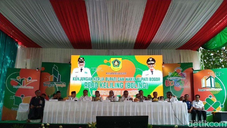 Cerita Bupati Bogor Kerepotan Diserang soal Sampah Cerita Bupati Bogor Kerepotan Diserang soal Sampah