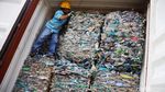 Penampakan 9 Kontainer Sampah Plastik yang Dikembalikan ke Australia