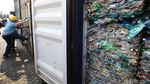 Penampakan 9 Kontainer Sampah Plastik yang Dikembalikan ke Australia