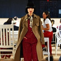 Marc Jacobs memperagakan fashion show koleksi terbarunya di Park Avenue Armory, New York Fashion Week Spring 2020, New York. Rabu(11/11/2019). Photo by Slaven Vlasic/Getty Images.