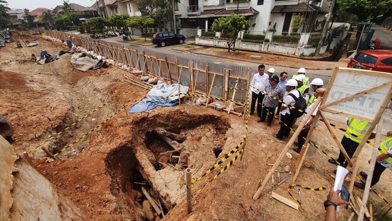 Pembangunan Tanggul Kali Bekasi Ditargetkan Rampung Desember 2019 Pembangunan Tanggul Kali Bekasi Ditargetkan Rampung Desember 2019