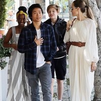 “Mereka adalah orang-orang terdekat saya dan dalam hidup saya, dan mereka adalah teman dekat saya, kata aktris 48 tahun ini, seperti dikutip dari Pagesix. Foto: Istimewa