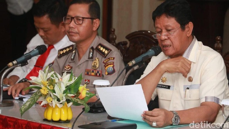 Asap Karhutla Sampai Kepri, Plt Gubernur: Kurangi Aktivitas di Luar Ruangan Asap Karhutla Sampai Kepri, Plt Gubernur: Kurangi Aktivitas di Luar Ruangan