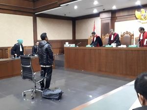 Sakit Diare, Sidang Romahurmuziy Ditunda Hakim