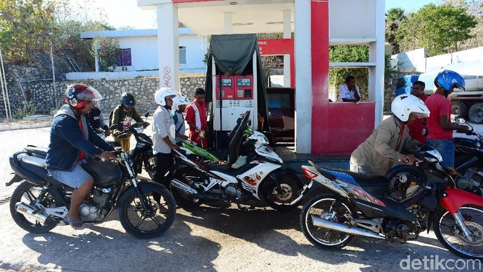 BBM jadi salah satu kebutuhan dasar bagi masyarakat untuk beraktivitas. Program BBM Satu Harga diharapkan dapat gerakan ekonomi rakyat Indonesia secara merata.