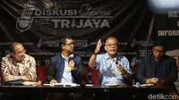 Pakar hukum Abdul Fickar Hadjar, Direktur Pusako Universitas Andalas Feri Amsari, advokat Firman Wijaya, dan advokat Rullyandi menjadi pembicara diskusi.