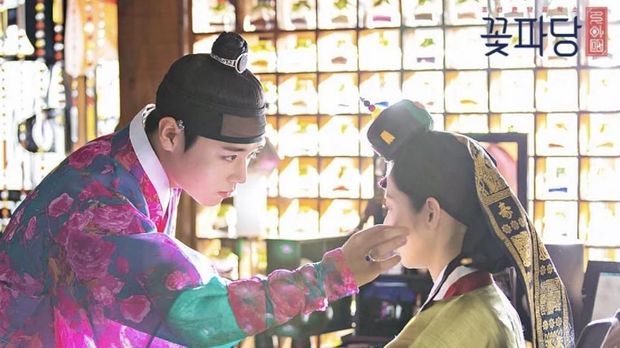 'Flower Crew: Joseon Marriage Agency' Awali Debut Menjanjikan