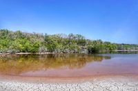 Danau Merah yang menakjubkan (Afif Farhan/detikcom)