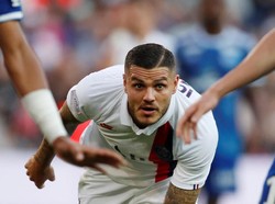 Mauro Icardi, yang sedang dipinjamkan Inter Milan ke PSG, disebut CalcioMercato sebagai target paling realistis dalam daftar striker incaran ketika bursa dibuka lagi. (Foto: Gonzalo Fuentes/Reuters)