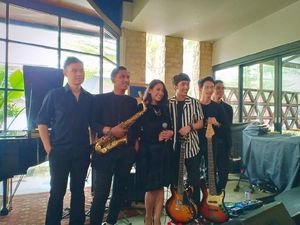 Jebolan Pencarian Bakat Ini Bawakan Tembang Lawas Versi Jazz