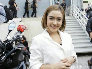 Cie... Pertemuan Cita Citata dan Pacar Bulenya Mirip Drama Korea