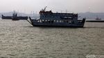 Geliat Aktivitas Pelabuhan Ferry Karianggau - Penajam