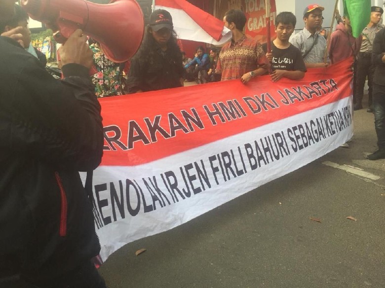 Tolak Irjen Firli, Massa Aksi di KPK Dorong-dorongan dengan Polisi Tolak Irjen Firli, Massa Aksi di KPK Dorong-dorongan dengan Polisi
