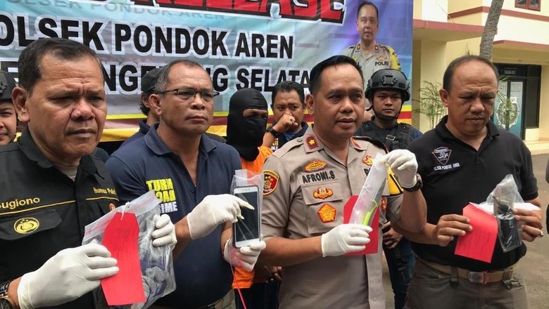 Perampok Driver Taksi Online di Bintaro Sudah 2 Kali Beraksi Perampok Driver Taksi Online di Bintaro Sudah 2 Kali Beraksi