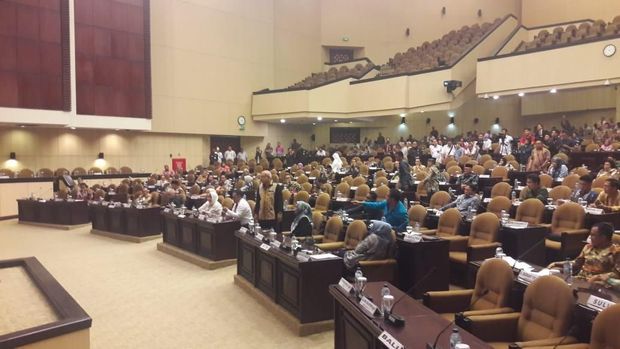 Ada Aksi Dorong-dorongan, Sidang Paripurna Pengesahan Tatib DPD RI Ricuh