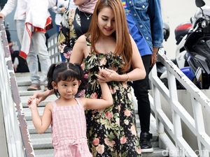 Ayu Ting Ting Enggan Komentari Somasi Mantan Suami soal Bilqis