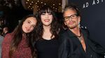Jangan Iri! Steven Tyler Cium Pacarnya yang 41 Tahun Lebih Muda