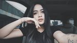 Fakta dan Penampilan Pedangdut Seksi Xena Xenita