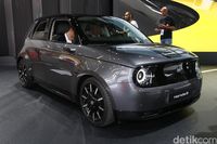 mobil listrik Honda E. 