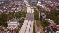 Tol Cijago Seksi II yang merupakan bagian Tol Jakarta Outer Ring Road 2 (JORR 2) akan terhubung dengan ruas tol Cijago Seksi I Jagorawi-Raya Bogor sepanjang 3,7 km yang sudah beroperasi dengan tarif Rp 4.500 untuk golongan I.