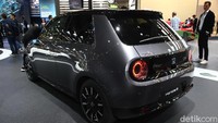 Dari belakang tampilannya cukup keren ya?