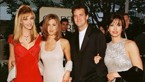 Lisa Kudrow dan Aniston Sambut Matthew Perry di Instagram