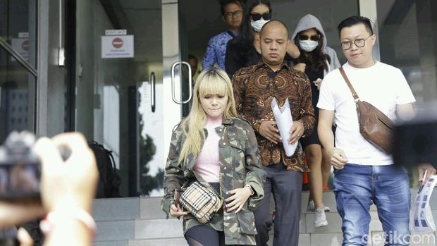 Rekan Kerja Jadi Pelaku Penyebar Konten Pornografi Dinar Candy